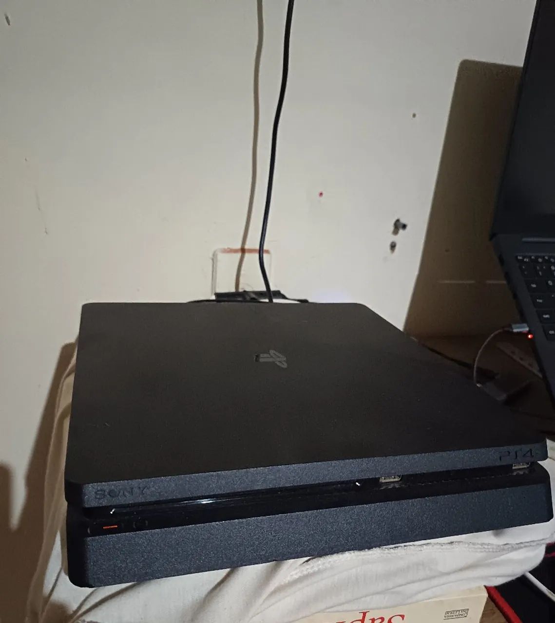 VENDO Playstation 4 Slim 1 Tb