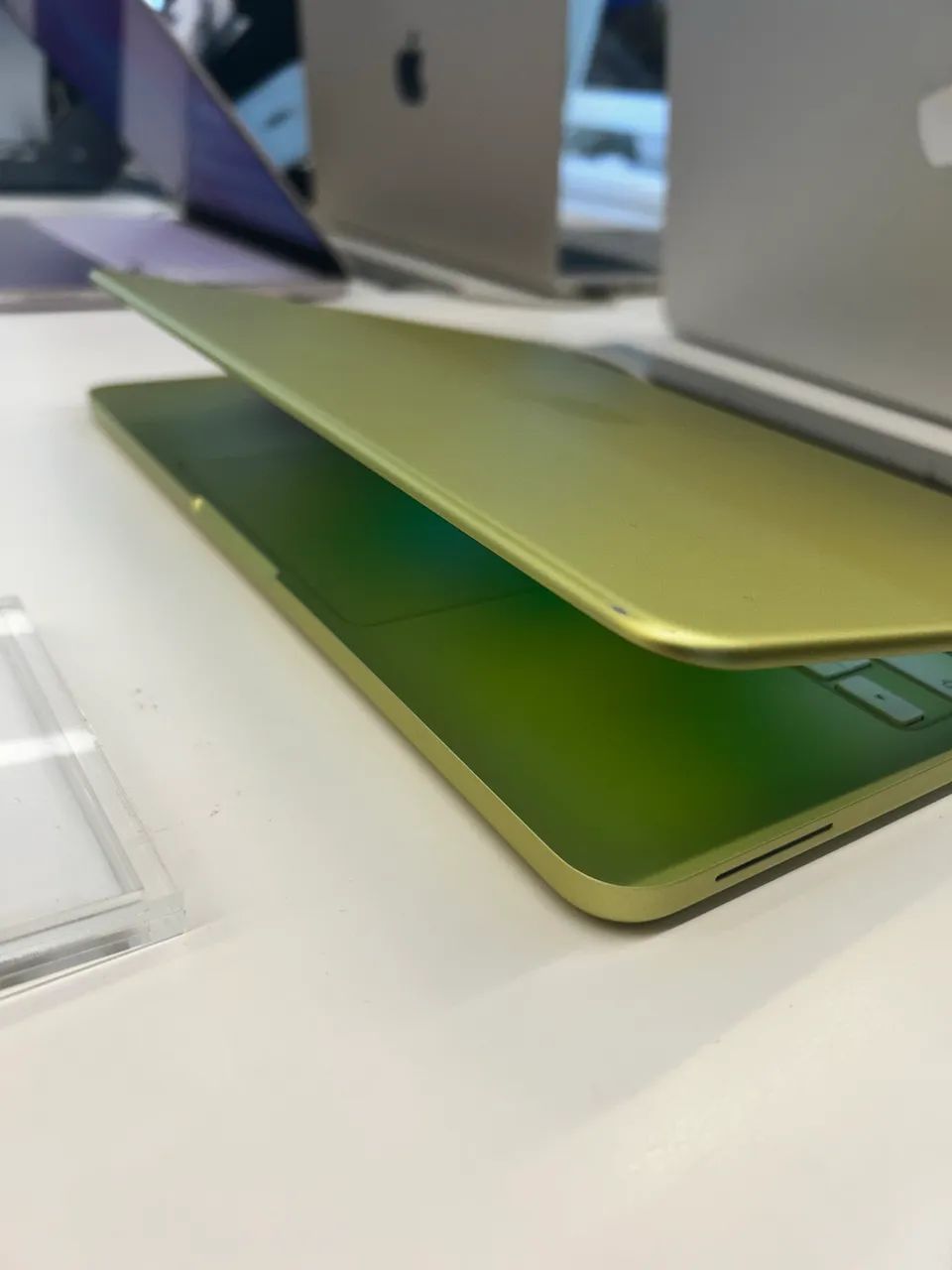 Macbook Neo 13'' 256GB 8RAM - Foto 4