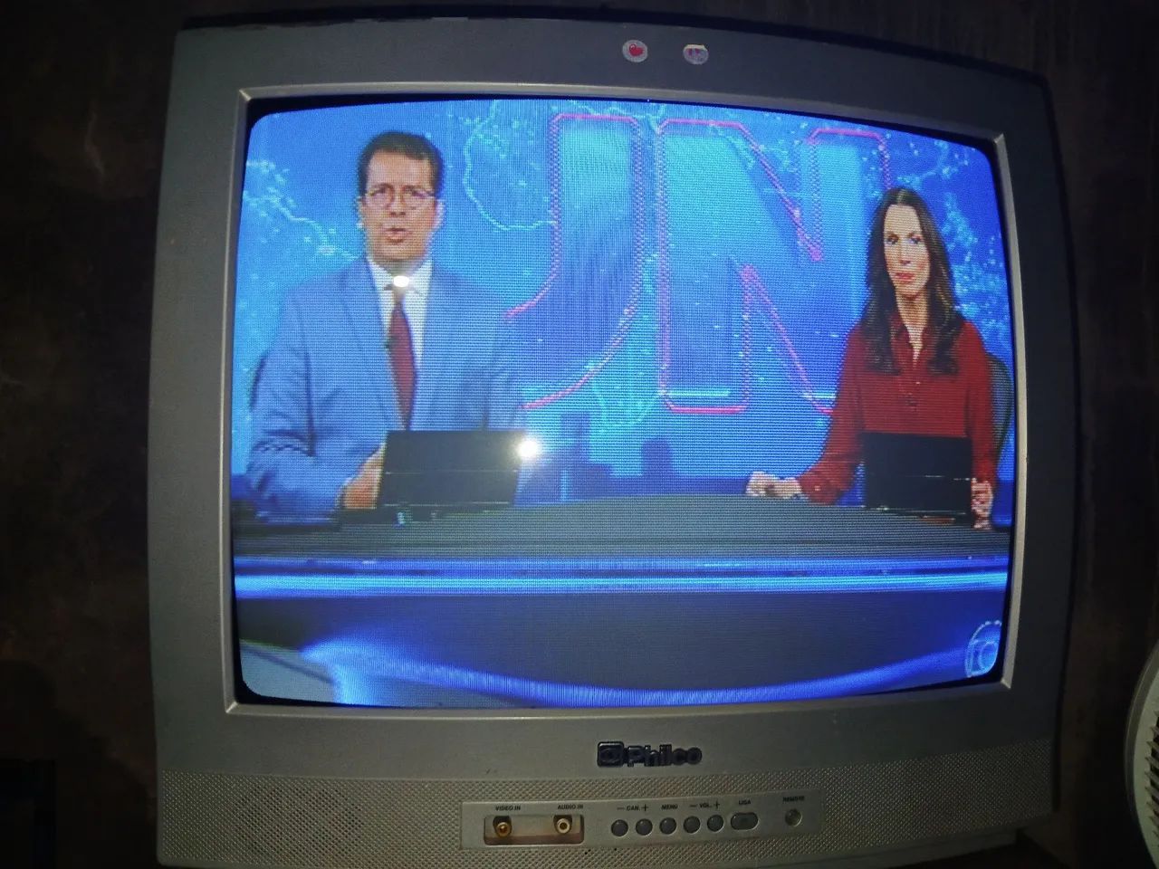 Tv 20" Desapego