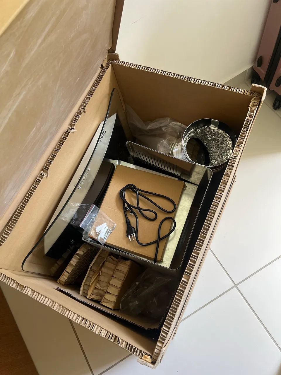 Coifa de Parede Nova CAP60AR - Nunca Usada | R$ 1.000 - Foto 3