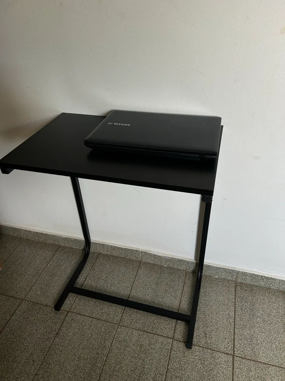 mesinha pequena 