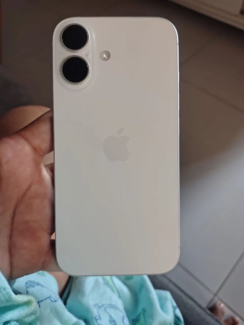 iPhone 16 branco  - Foto 4