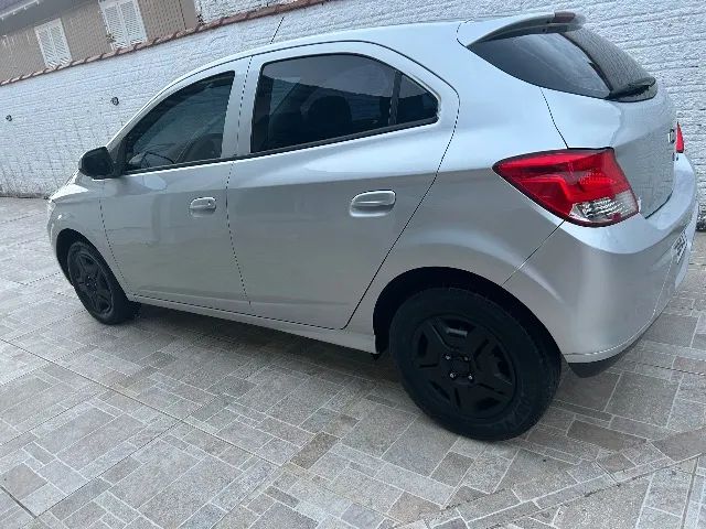Chevrolet Onix Hatch LT 1.0 8V Flex Power Mec. 4P 2013 - Foto 5