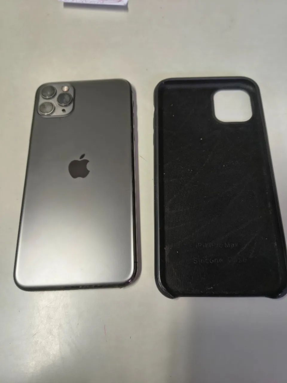 iPhone  - Foto 2