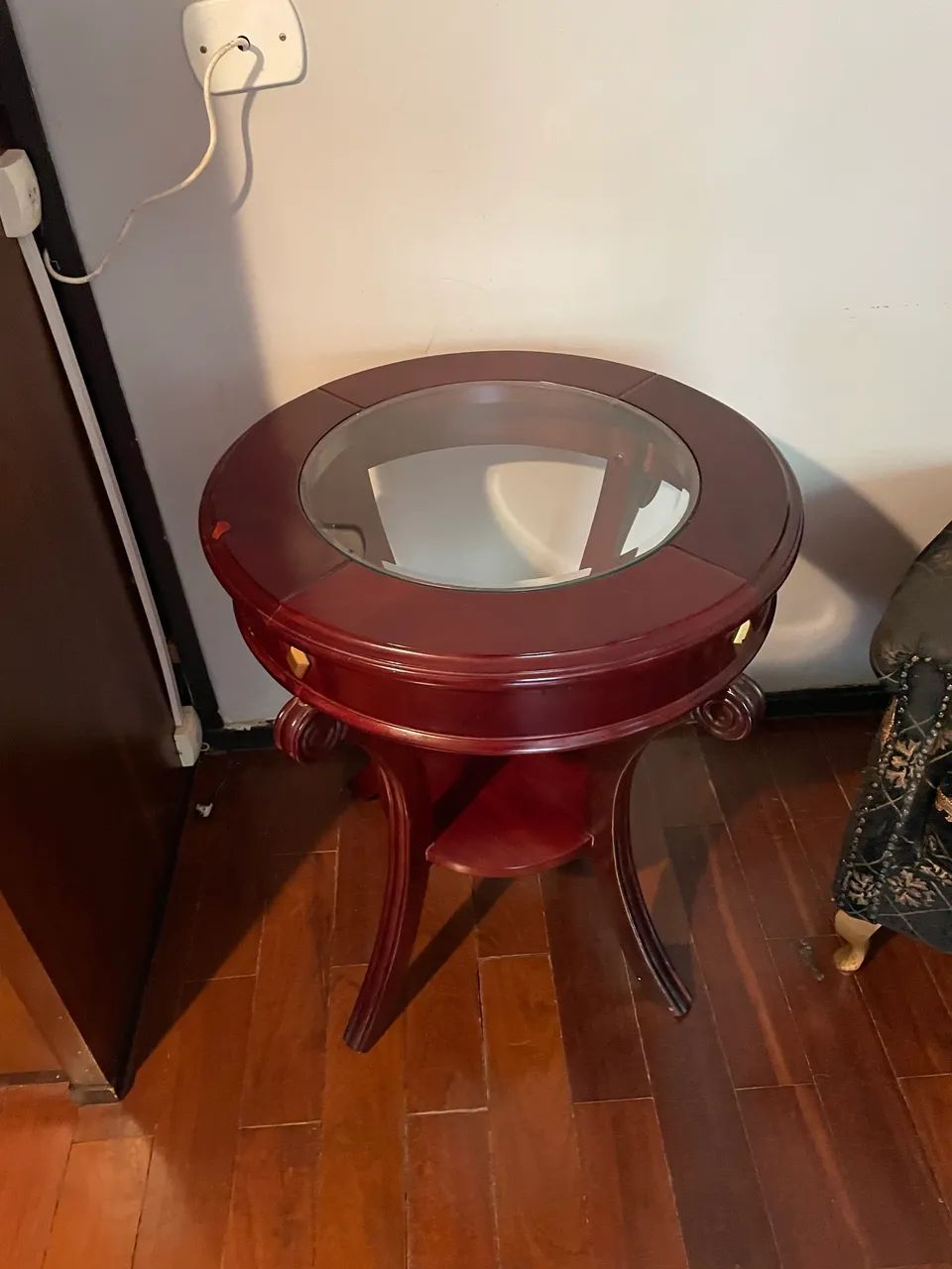Mesa lateral clássica vintage estilo inglês 