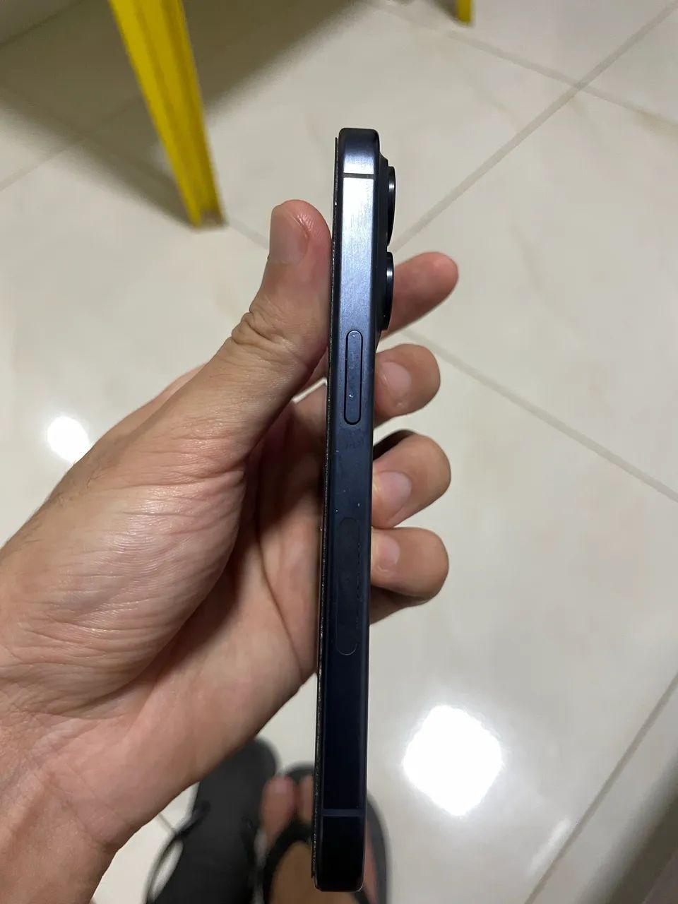 iPhone 15 pro 256 titânio azul  - Foto 4