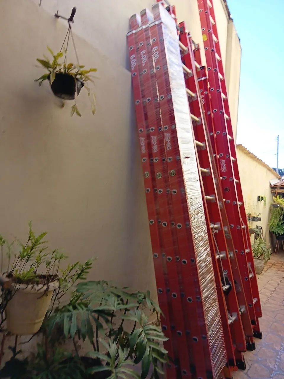 Escada de fibra nova