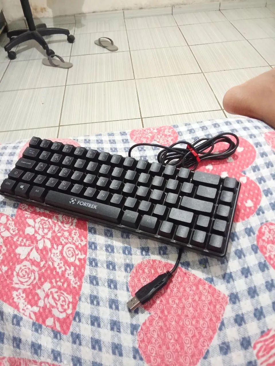 Teclado semi- mecânico RGB - Foto 2