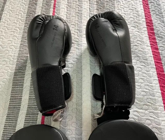 LUVAS DE BOX E APARADOR OUTSHOCK  - Foto 2