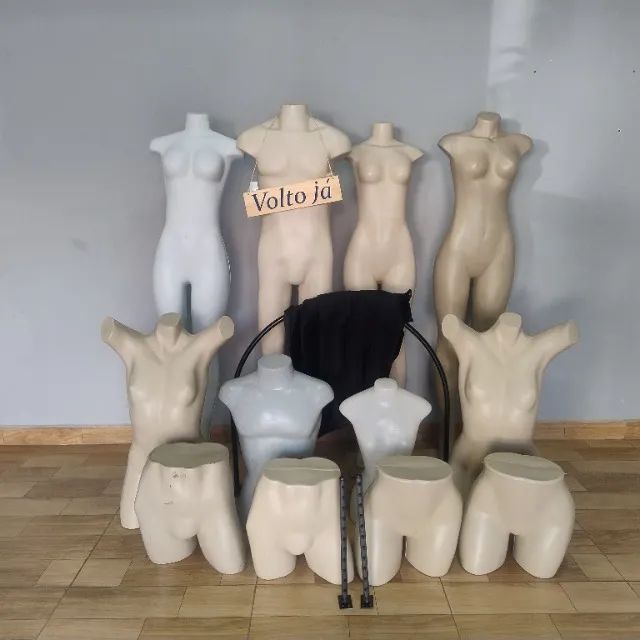 Lote 12 peças manequins e expositores