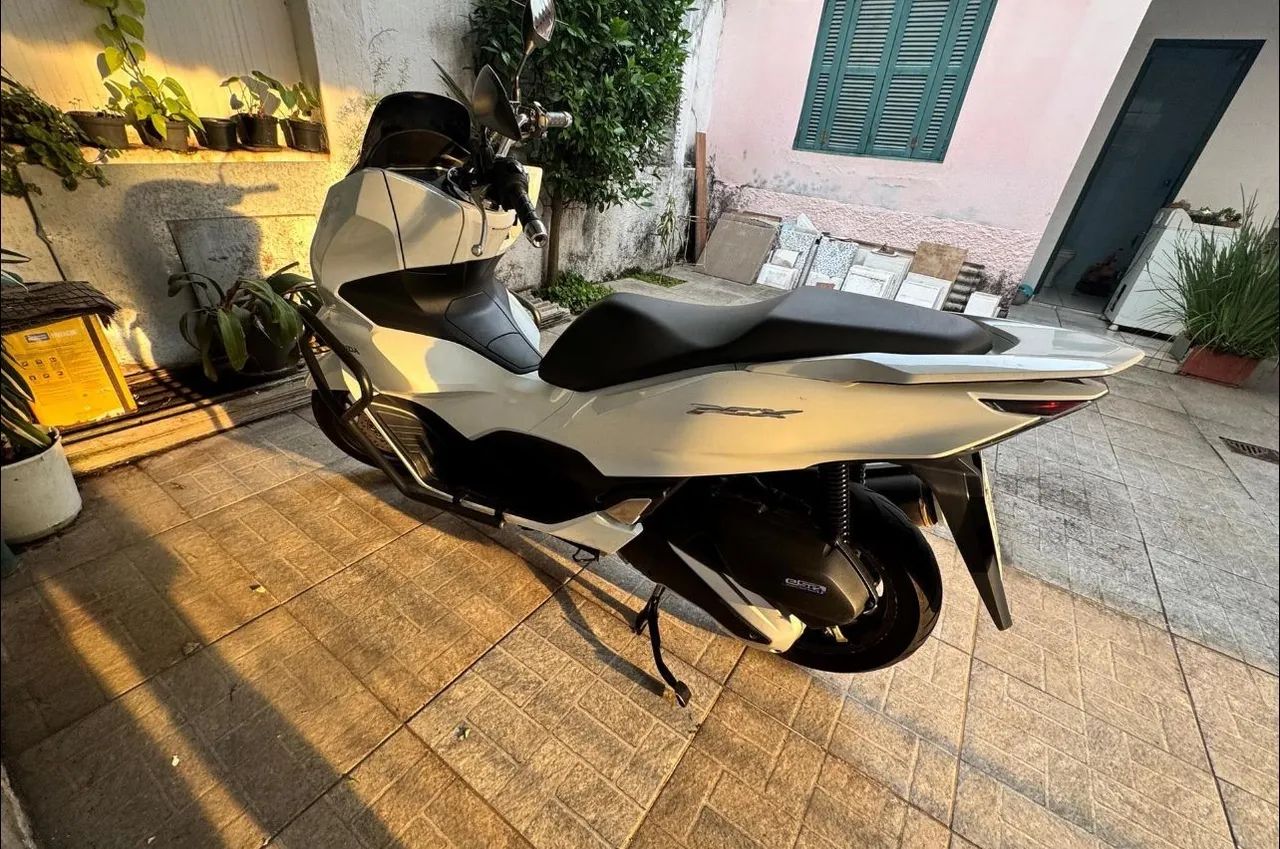 Honda PCX 2023 - Foto 3