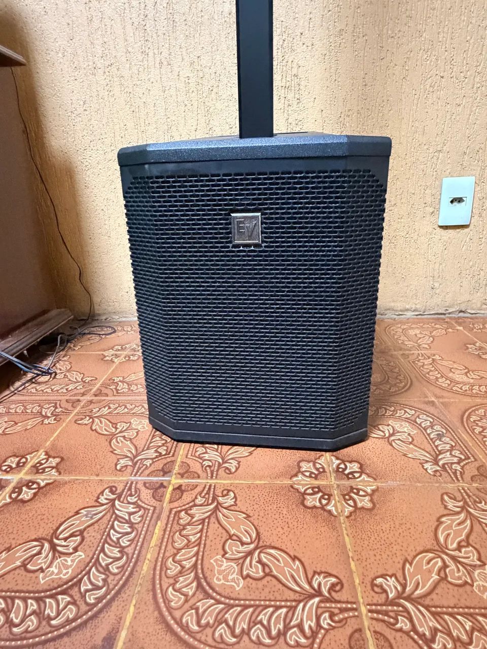 ELECTROVOICE EVOLVE 30 