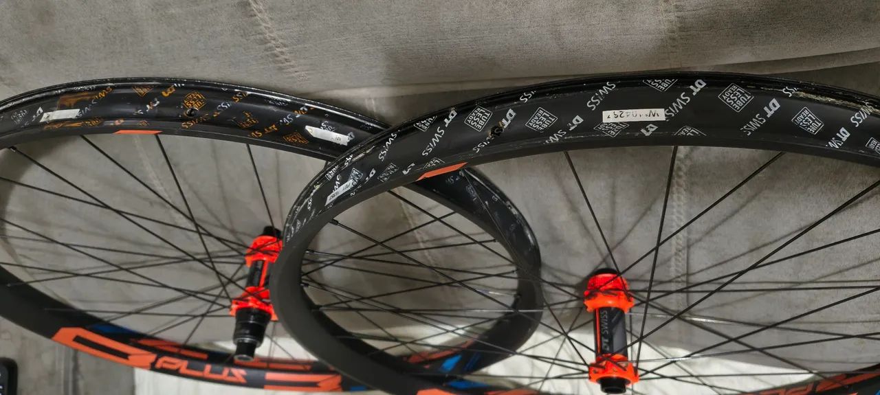 Par de rodas DT Swiss XM 1501 spline one aro 27.5 boost largura interna 40mm  - Foto 6