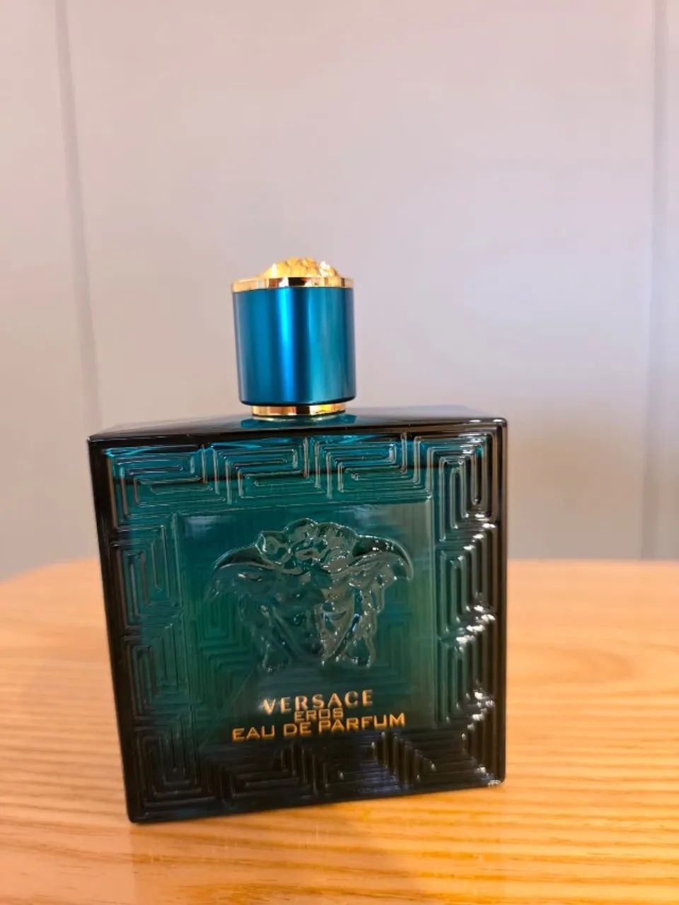 Perfume Versace Eros - Eau de Parfum - 100 mL - pouquíssimo uso - Foto 2