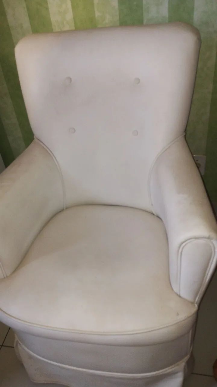Poltrona de amamentação com banqueta  - Foto 2