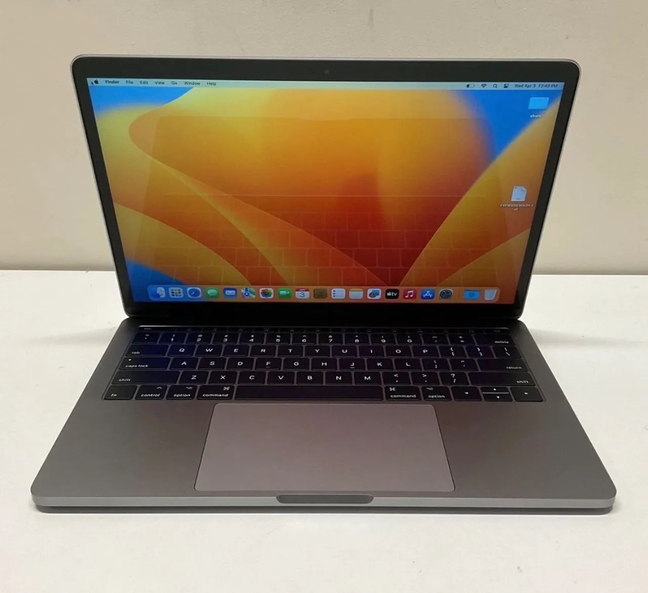 MacBook Pro 13 - two Thunderbolt 2017 i7 16GB 512GB SSD