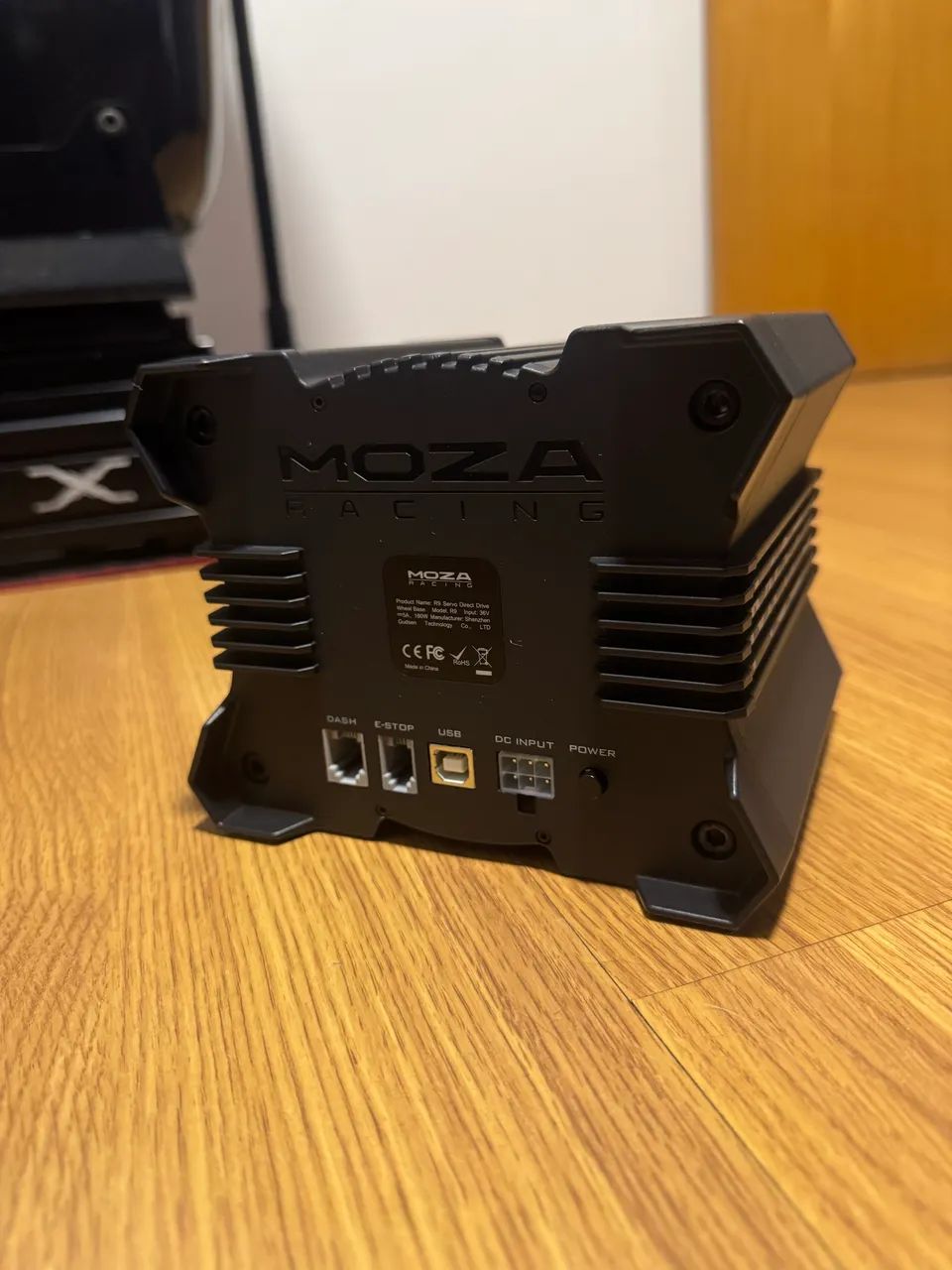 Base de Volante Moza R9  - Foto 4