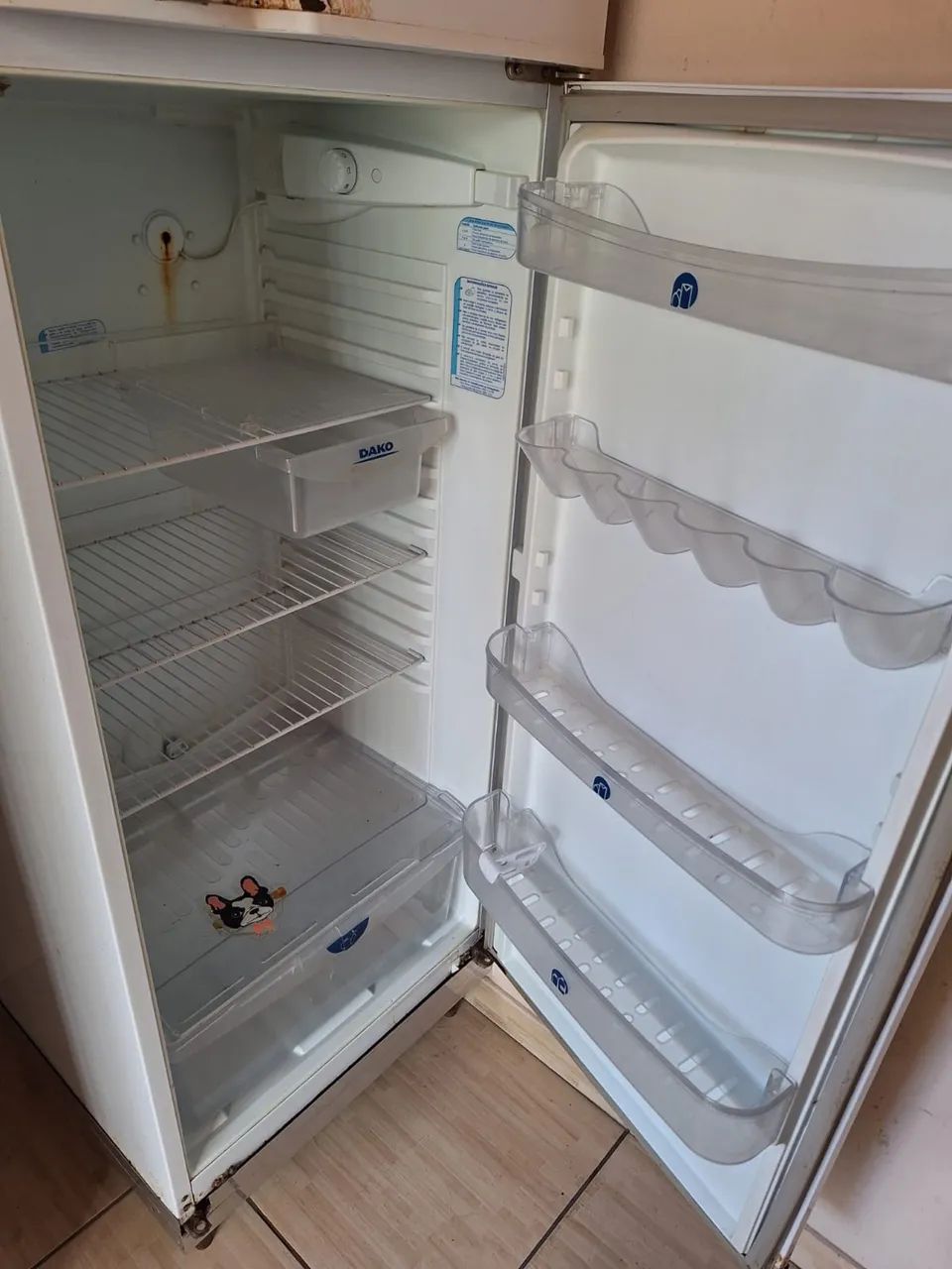 Geladeira Dako