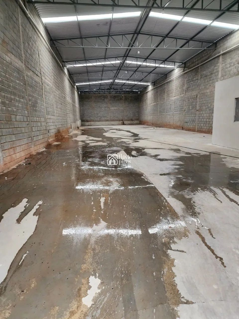 Excelente Oportunidade 2 Galpões de 500 M2 cada - Foto 3