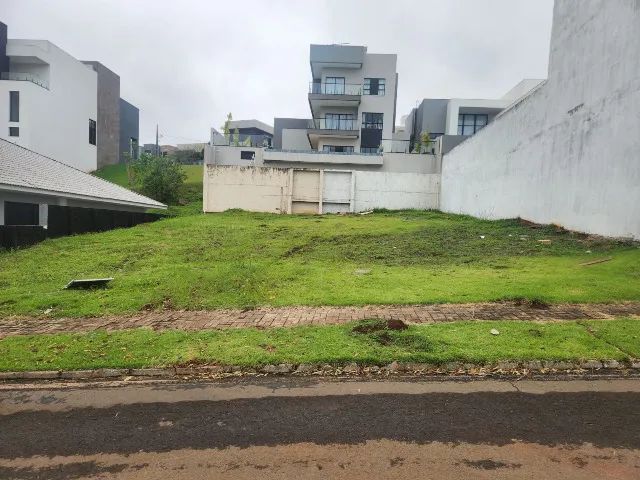 Vende-se terreno 600m2 em condomínio fechado em Foz do Iguaçu - Foto 2