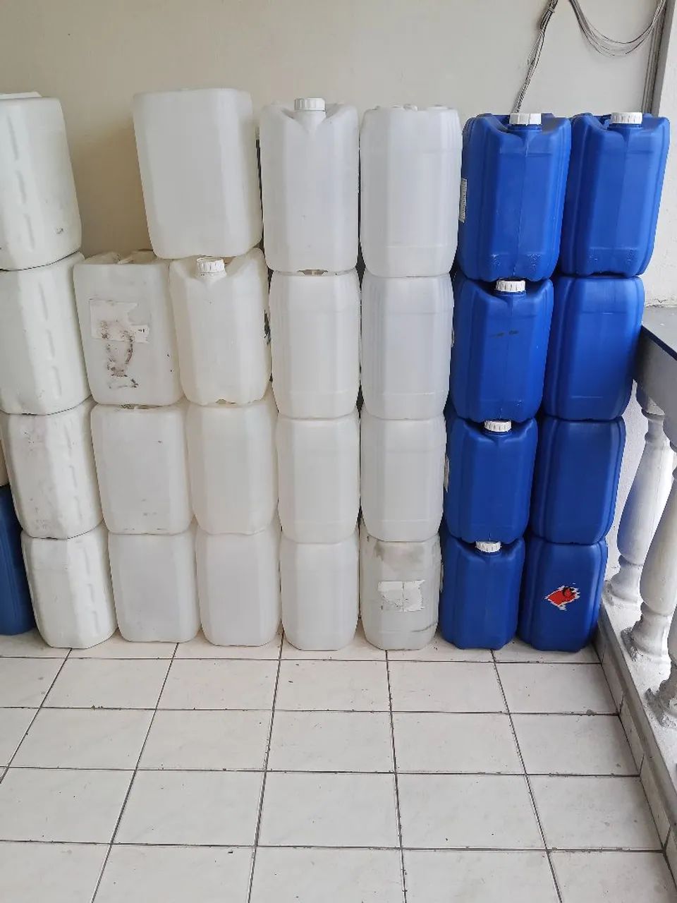Galões de 20 litros 