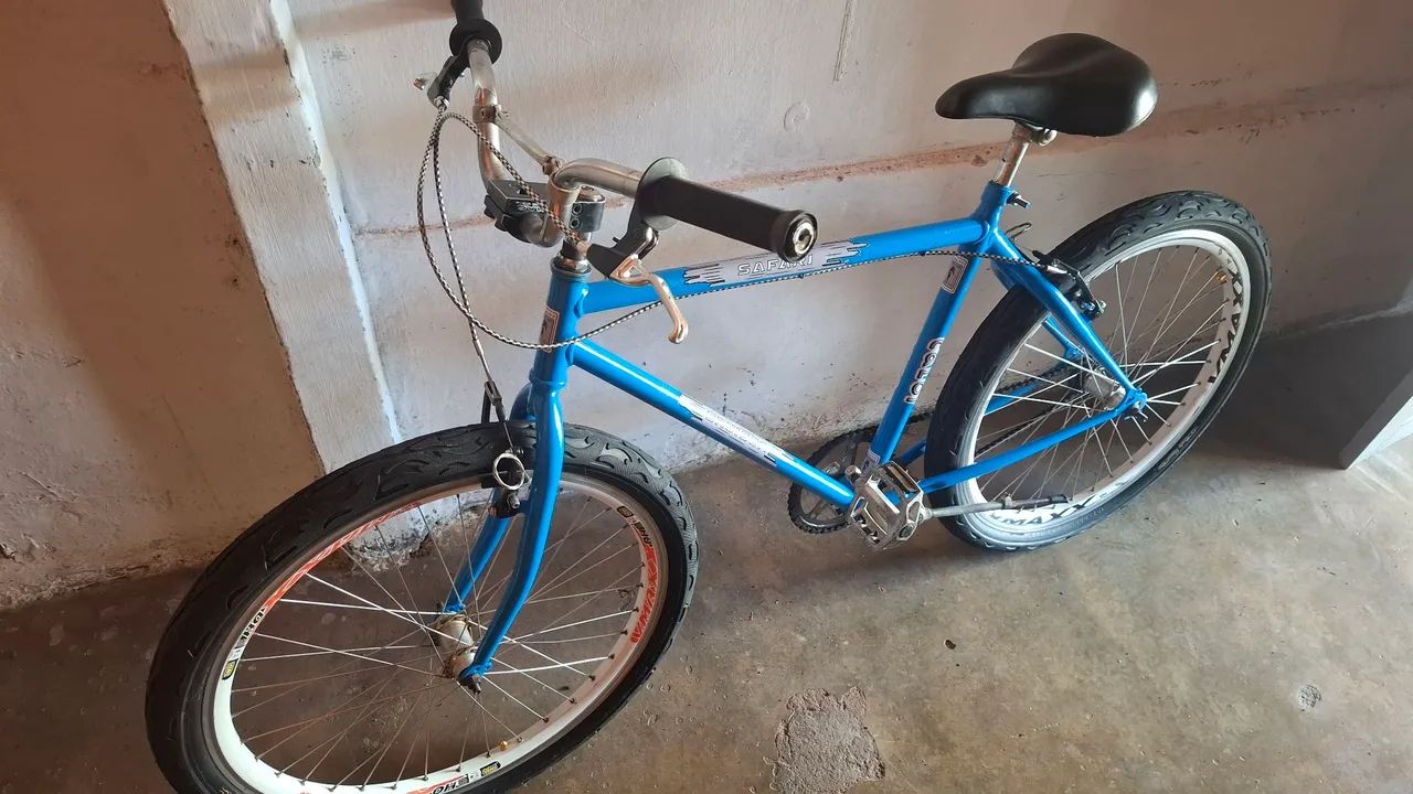 Bicicletas caloi safari e labrador.  