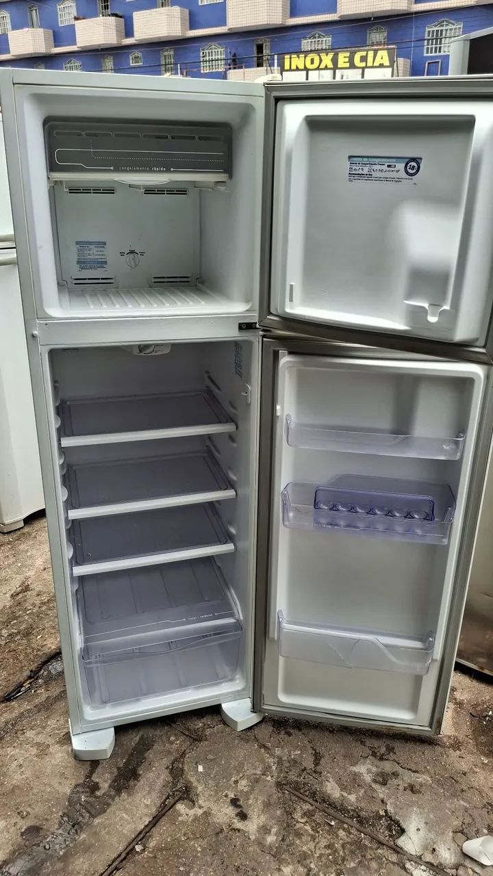 GELADEIRA ELECTROLUX DUPLEX FROST FREE CONSERVADA  - Foto 5