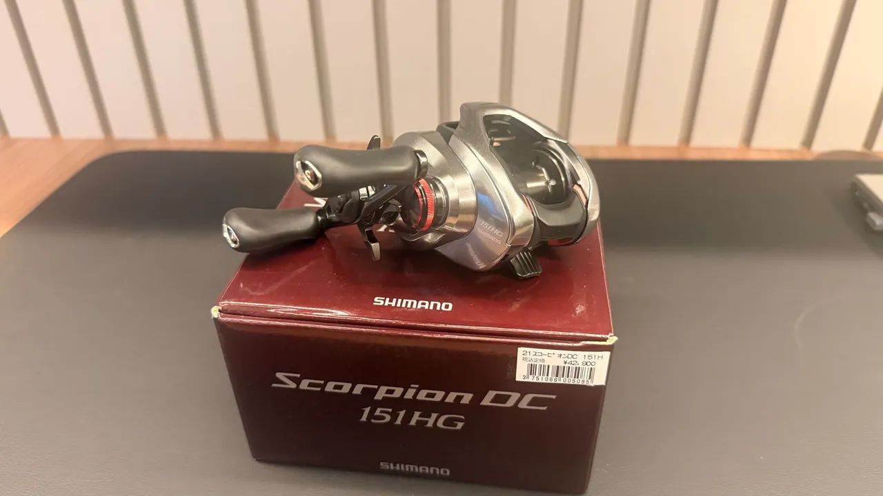 Carretilha Shimano Scorpion DC 151 HG - Manivela Esquerda