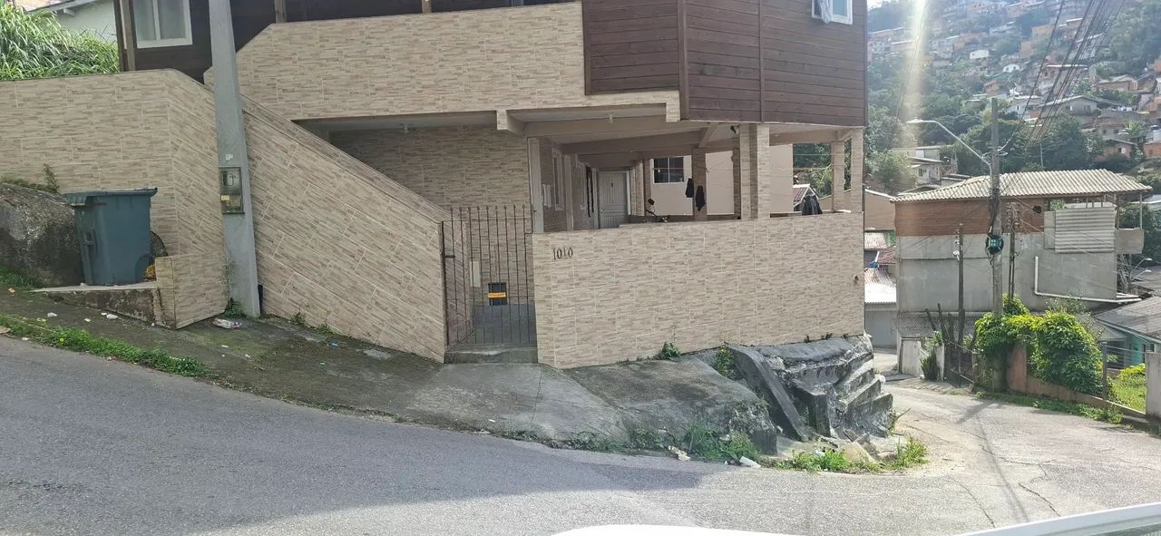 Aluguel  de apartamento 1100 mobiliado 