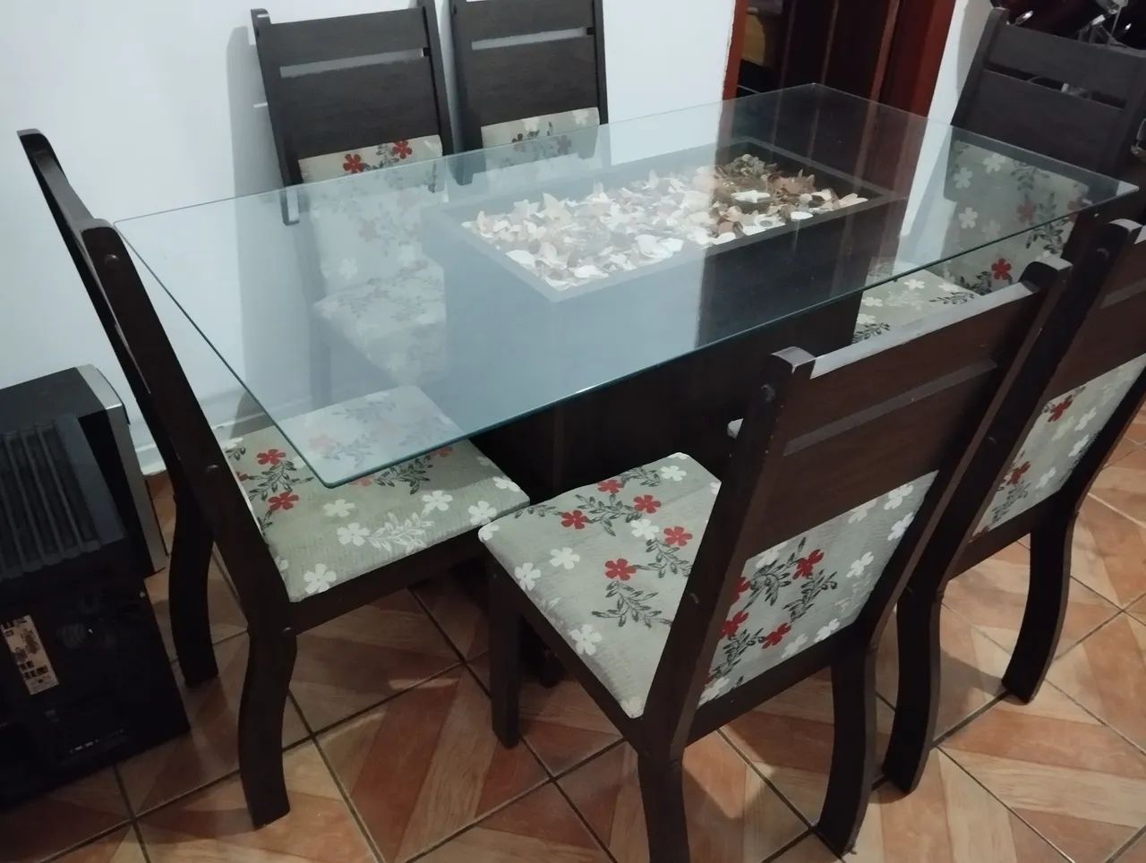 Mesa 4 cadeiras com tampa de vidro - Foto 2
