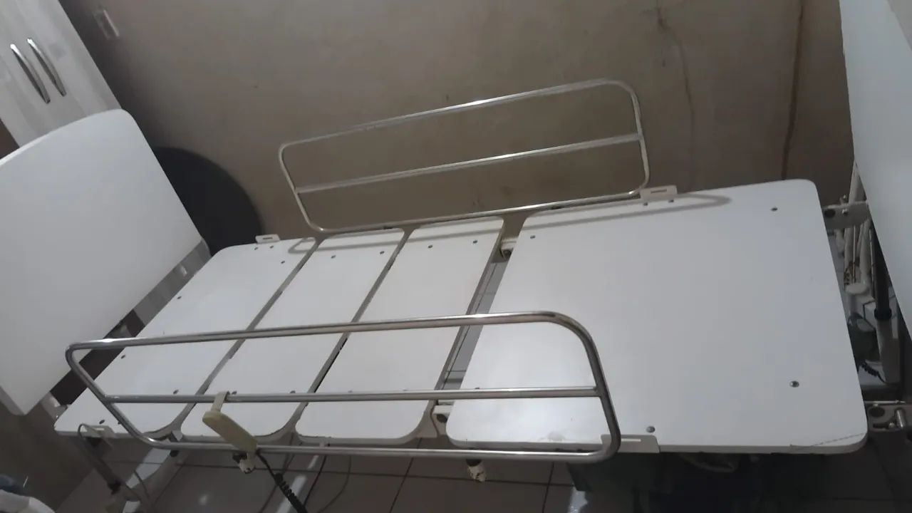 CAMA HOSPITALAR ELÉTRICA