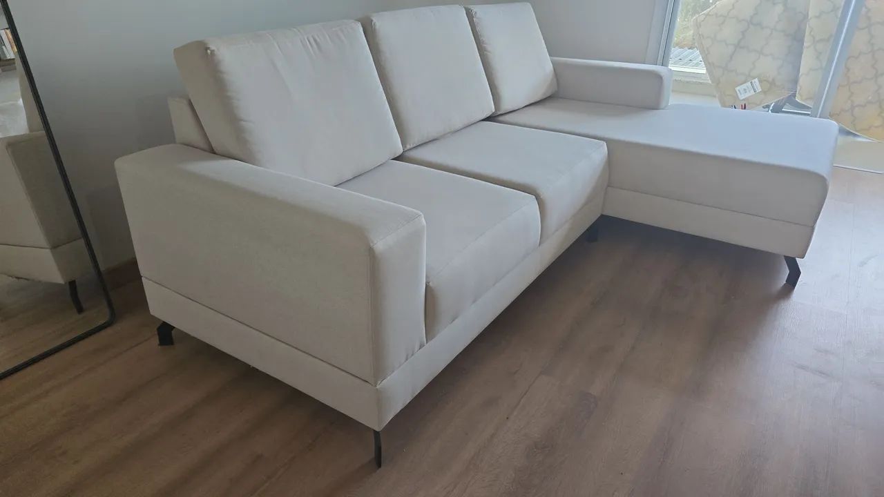 Sofá Chaise Linho Bege 2,90m - NOVÍSSIMO (Paguei R$ 5.200)