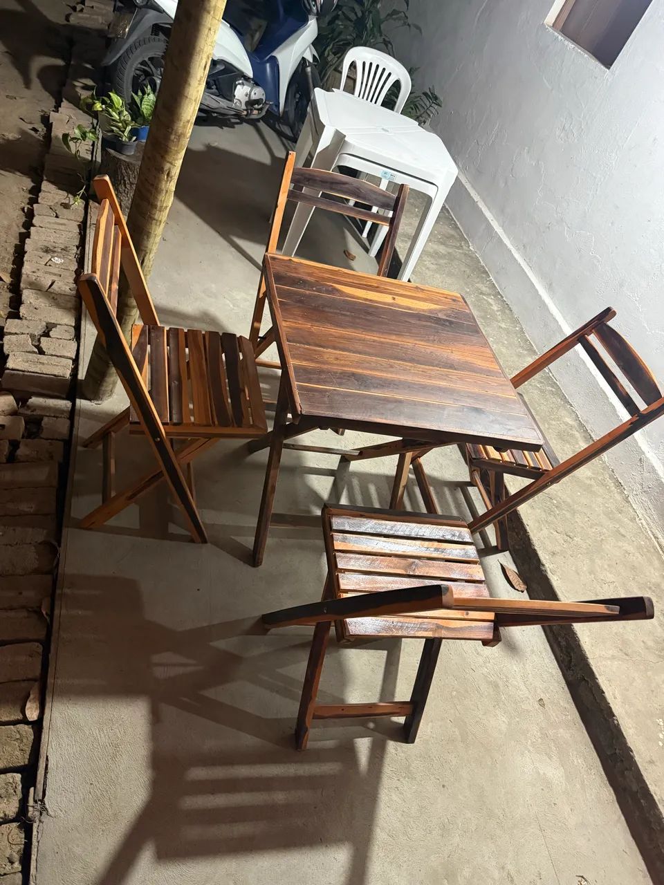 Vendo Mesa com 4 cadeiras  - Foto 5