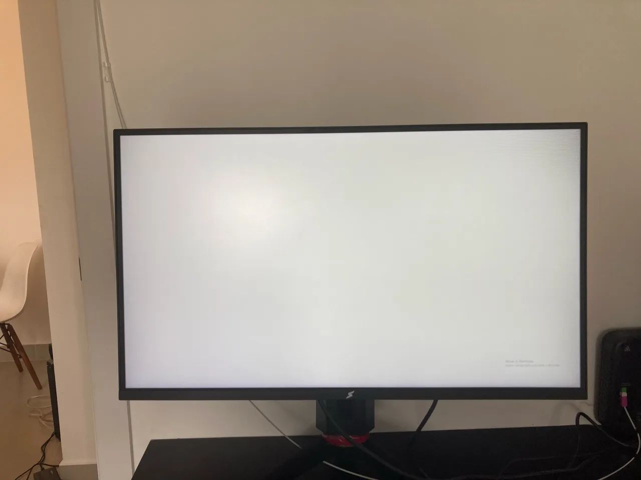  monitor gamer prisma v2 180 Hertz com defeito - Foto 4
