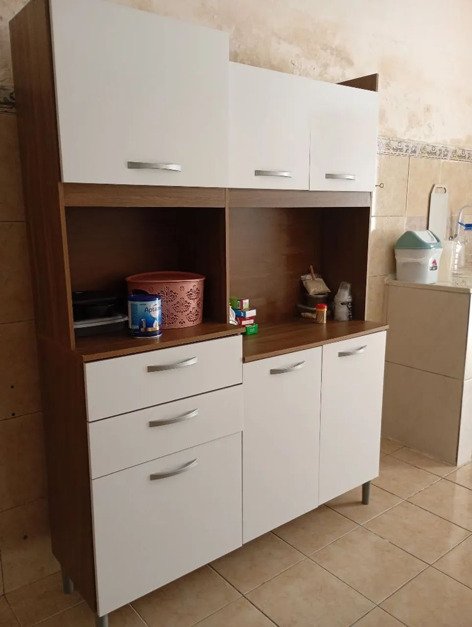 Armário de cozinha novo 