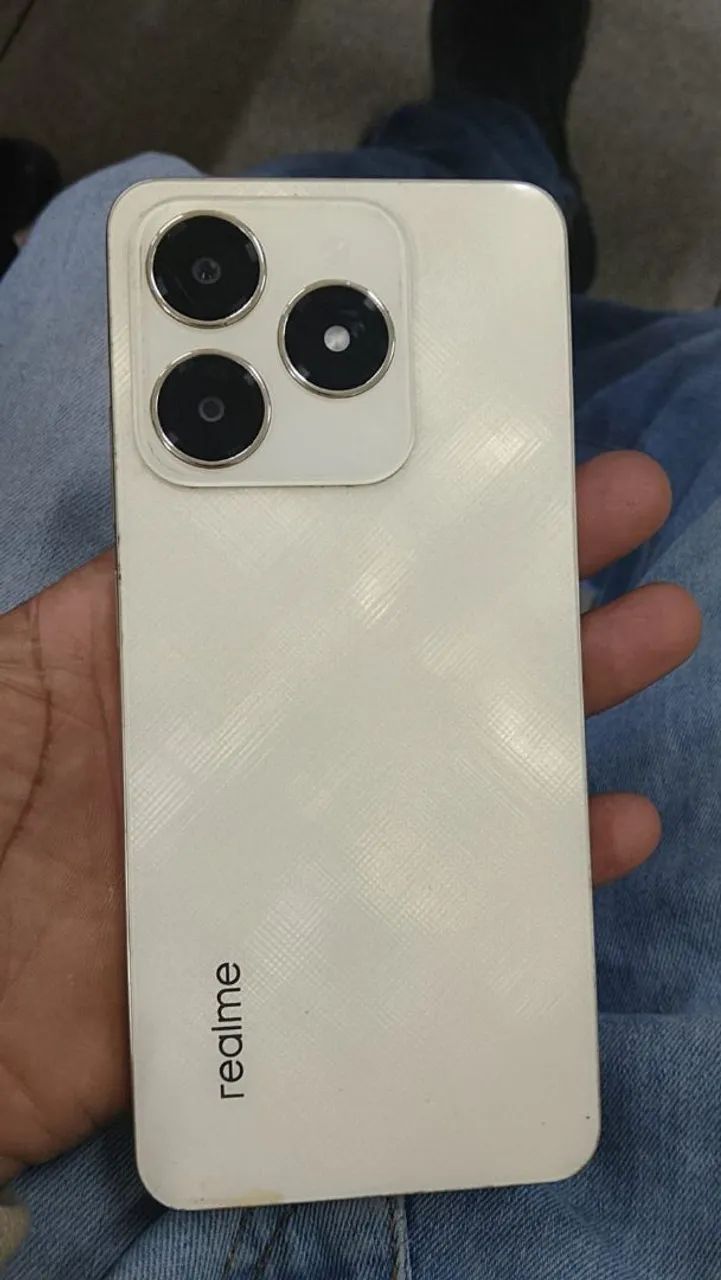 Vendo celular realme c61 