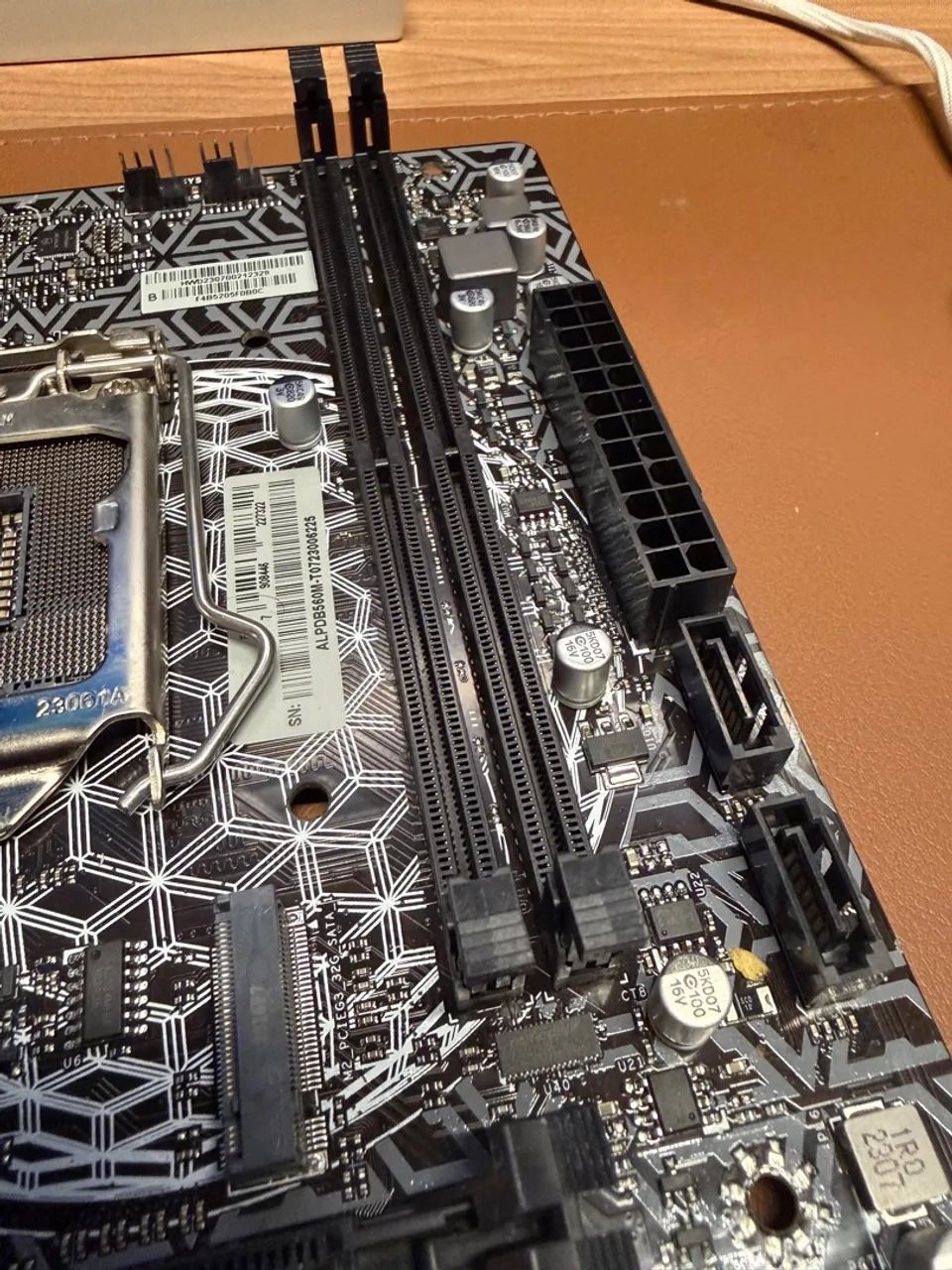 Alphard B560m-T LGA1200 - Foto 5
