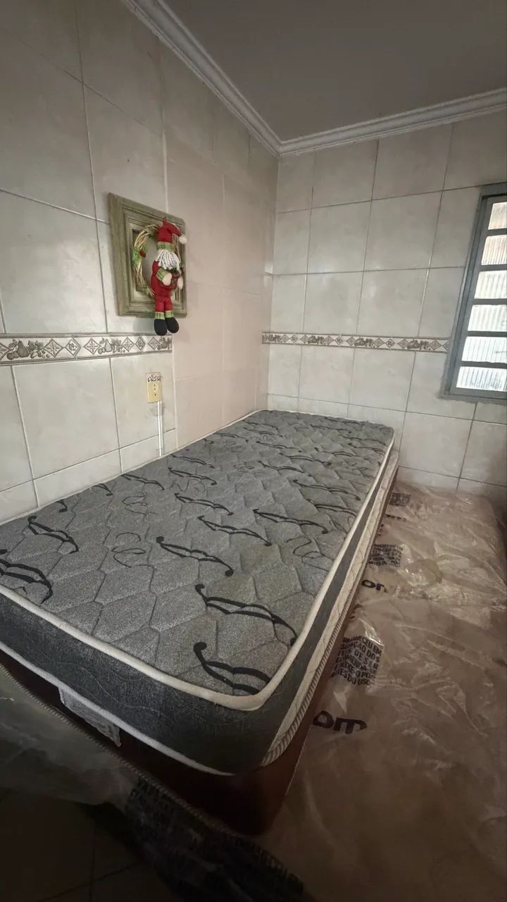 VENDE-SE 2 COLCHÕES DE SOLTEIRO