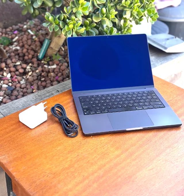 Macbook M3 PRO 14" Preto Espacial