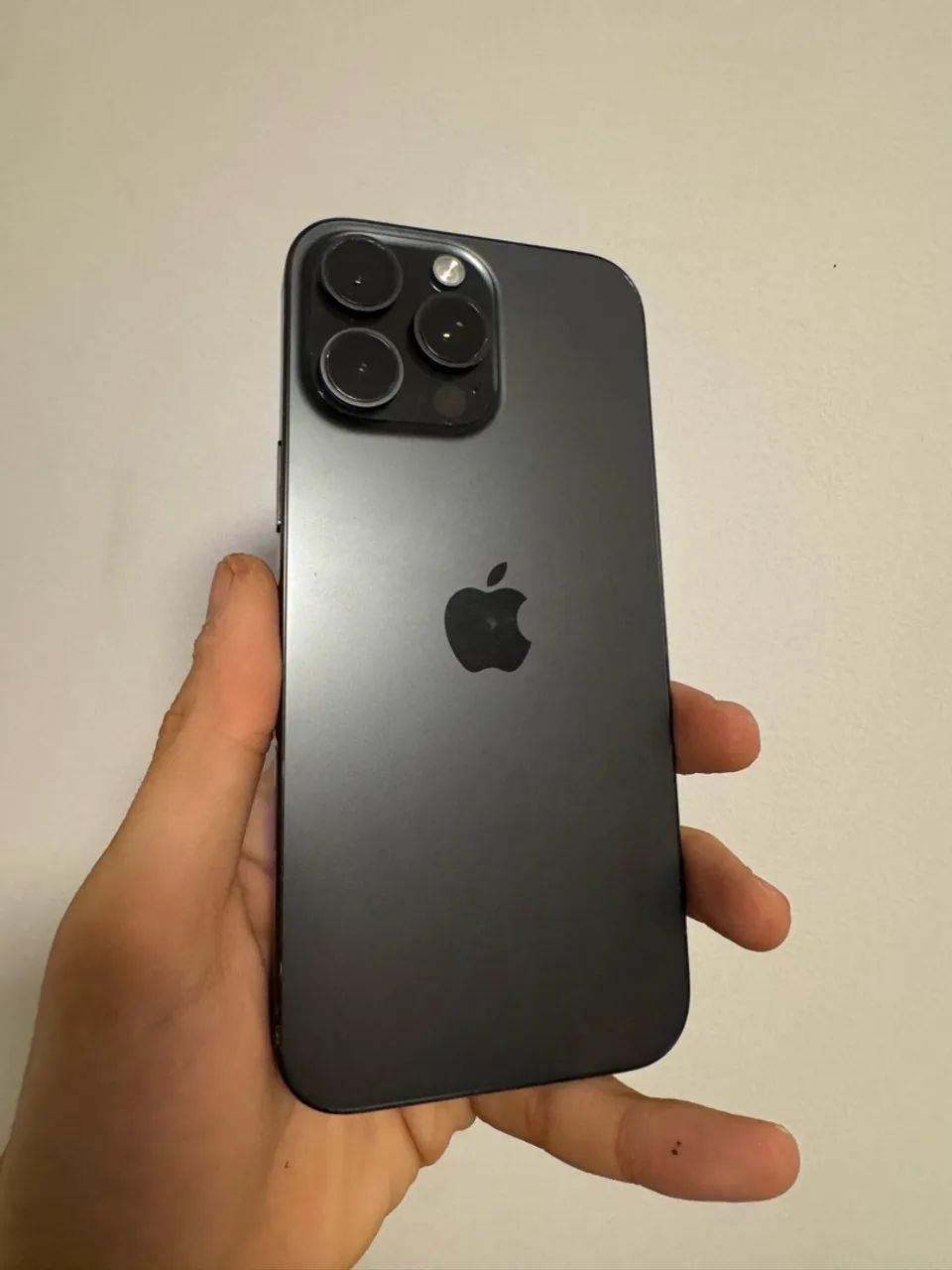 iPhone 16 Pro Max / 256GB / PRETO - Foto 3