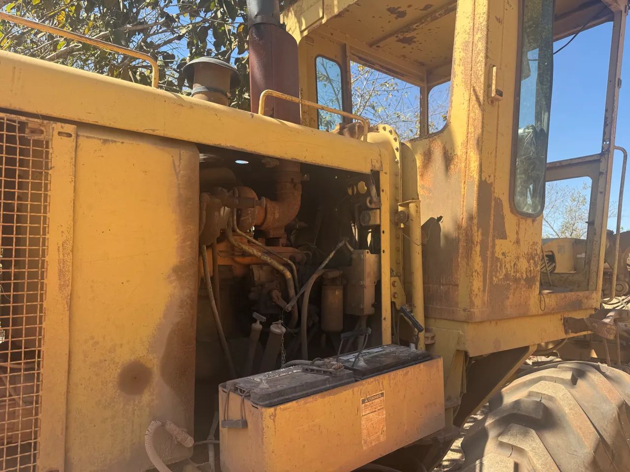 MOTONIVELADORA CATERPILLAR 120G - Foto 2