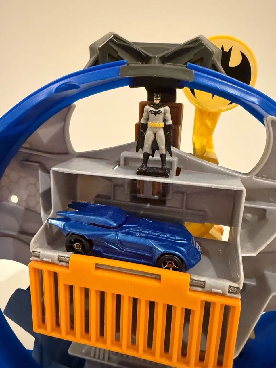 Pista e veículo batmóvel hotwheels  - Foto 4