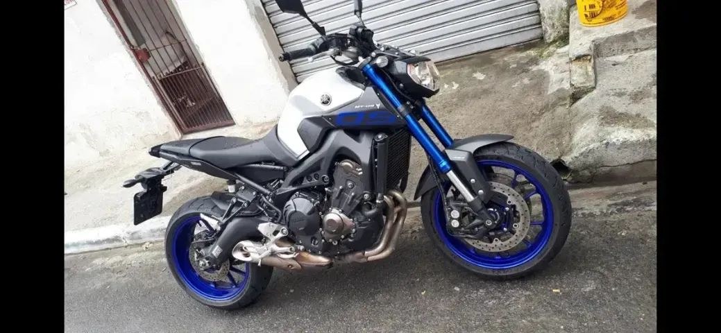 Yamaha Mt-09 2017 - Foto 2
