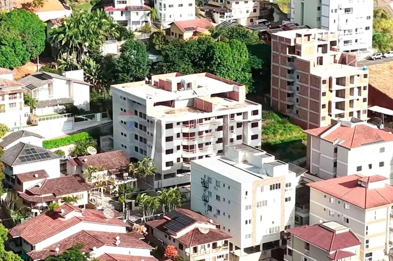 Viva ou invista no clima mais desejado da serra capixaba  Edifício Império - Cobertura 501