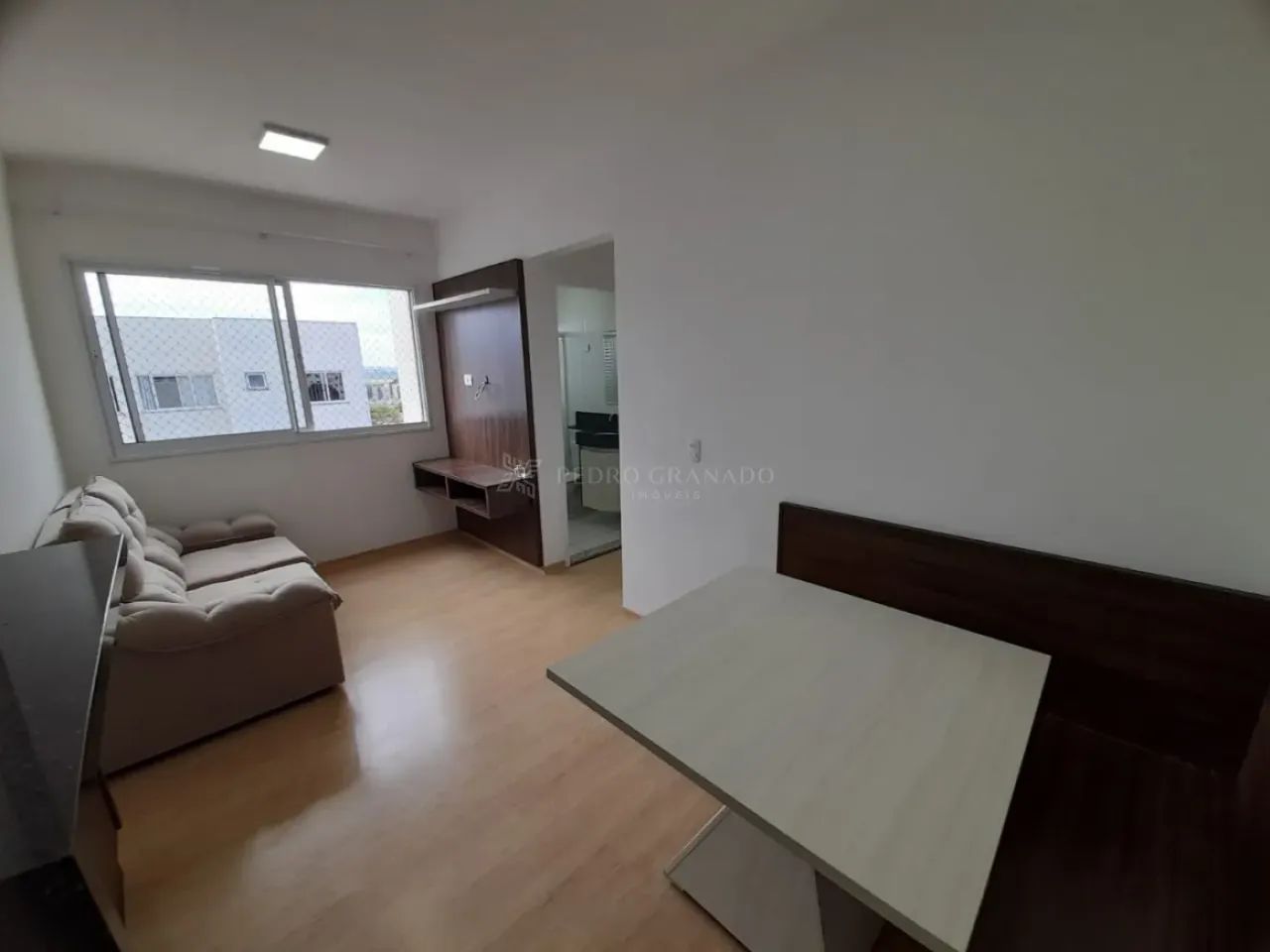 Apartamento mobiliado Ed. Golden Ville