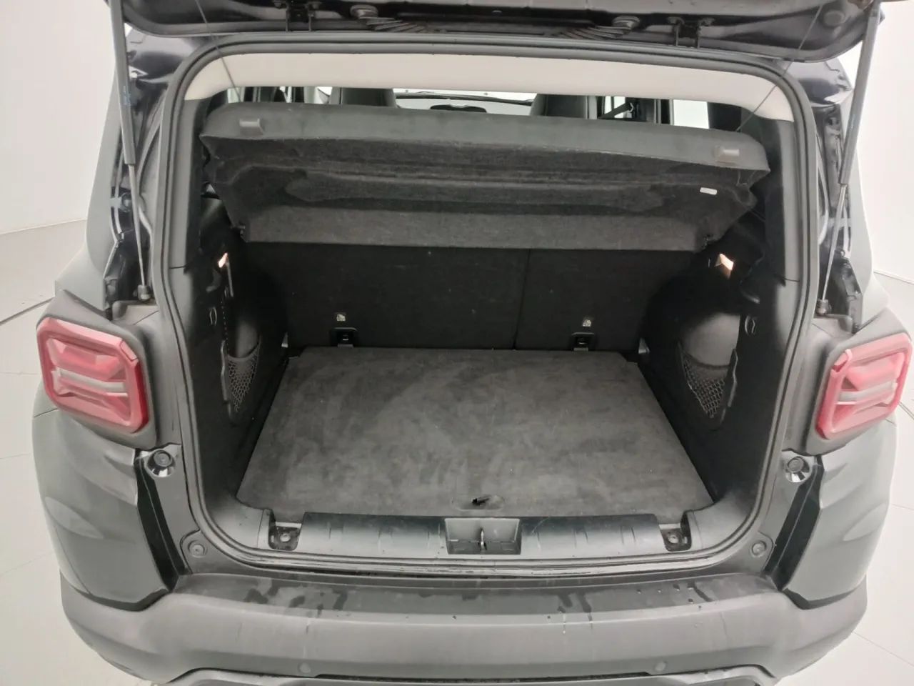 Jeep Renegade Long. T270 1.3 TB 4x2 Flex Aut., foto 9 de 18