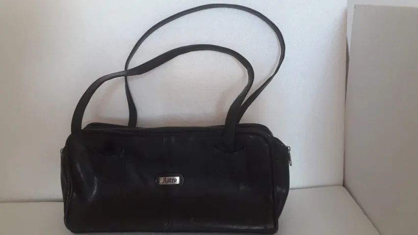 Bolsa feminina Astro cor preta usada mas conservada - Foto 2