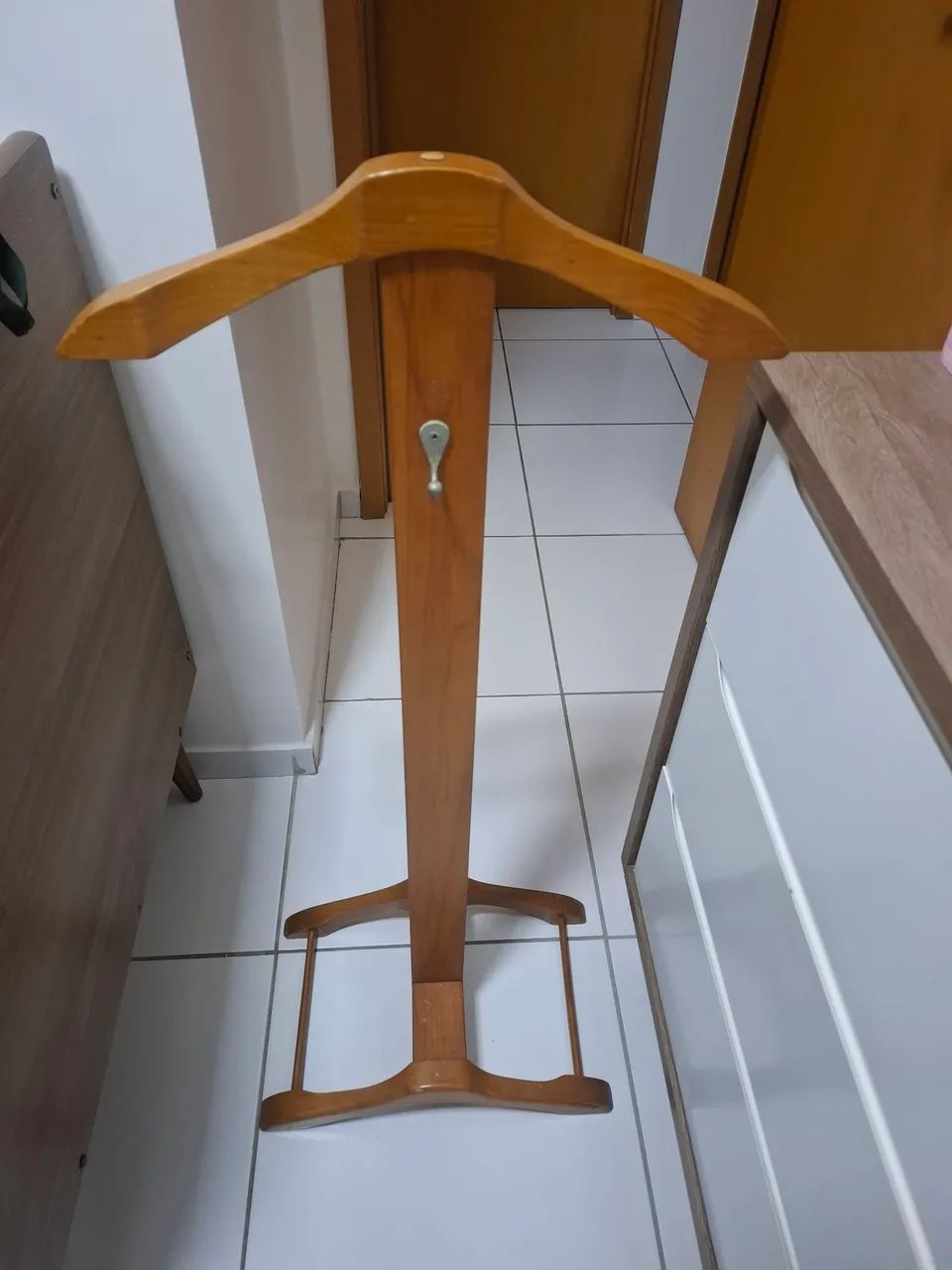Mancebo cabideiro de terno  - Foto 2