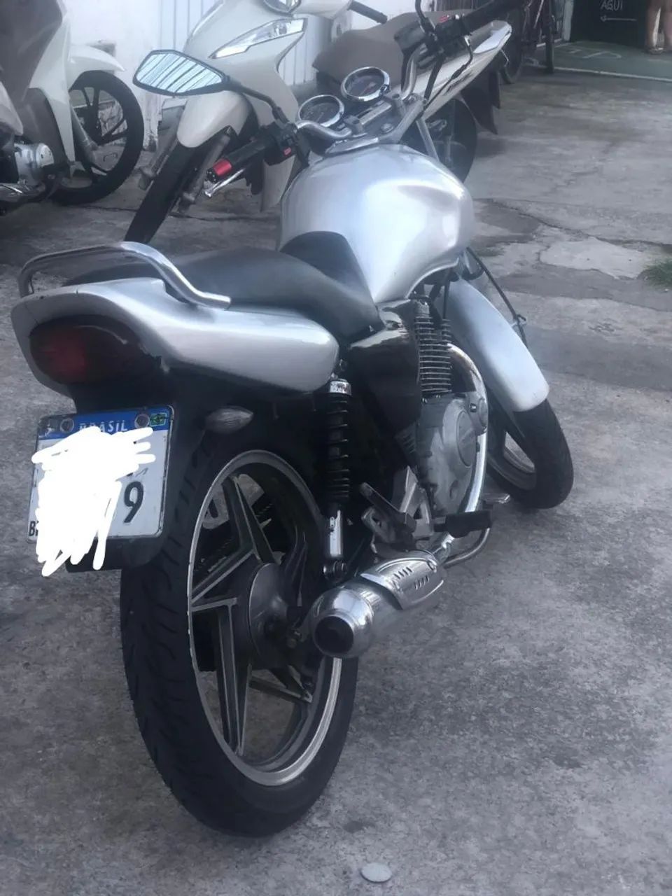 Suzuki yes 2009