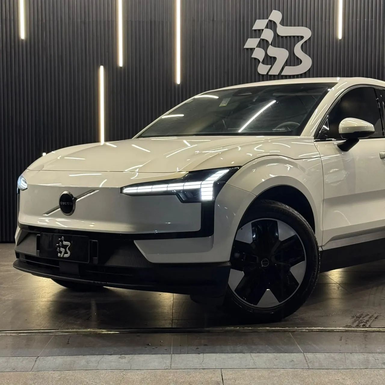 Volvo EX30 E60 Core (elétrico) 2024 - Foto 2